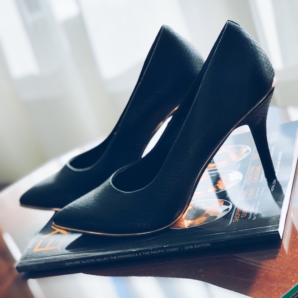 MARC NEW YORK HEELS